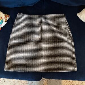 Club Monaco Black and White Pencil Skirt